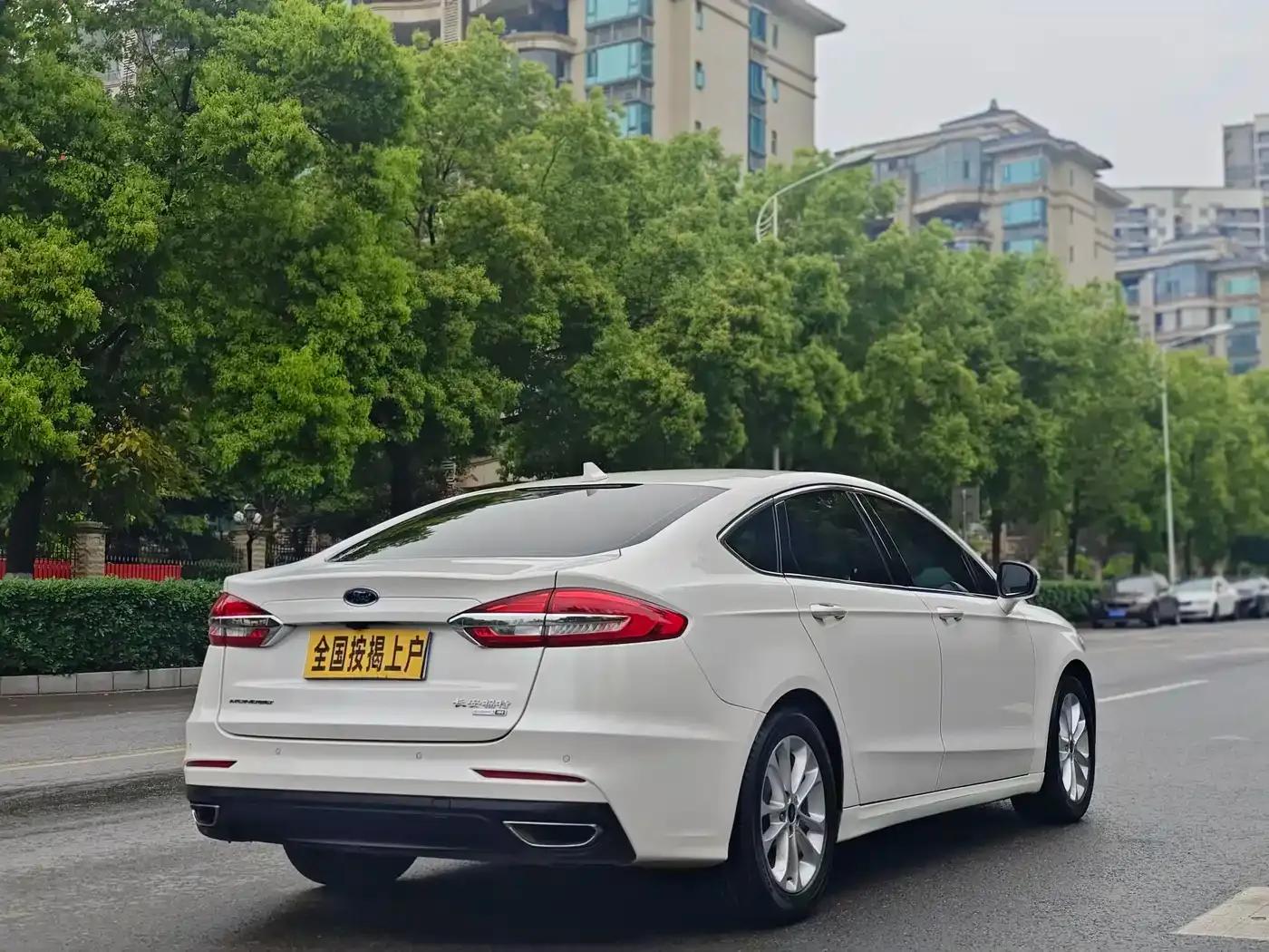 2020 Ford Mondeo EcoBoost 180 Fashion Edition — миниатюра 4