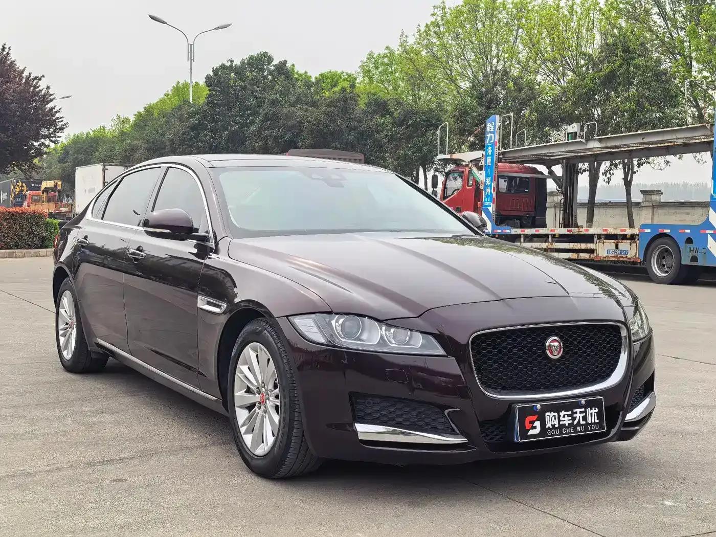 2017 Jaguar XFL 2.0T 240PS Luxury Edition — миниатюра 3
