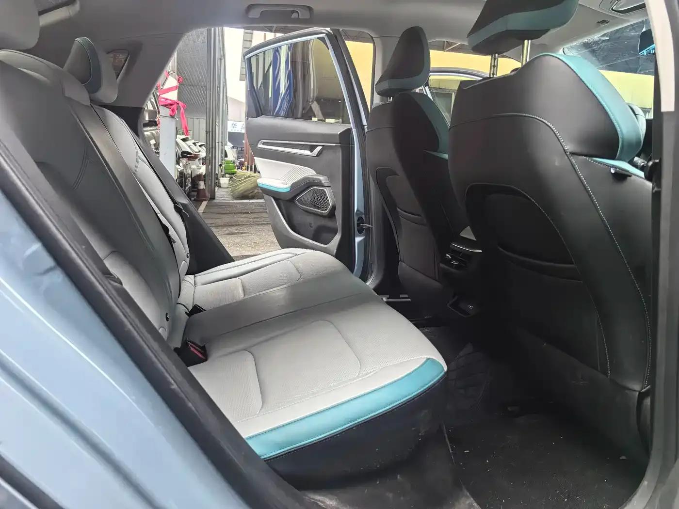 Geely Emgrand 2023 4th Generation Champion Edition 1.5L CVT Premium — миниатюра 14