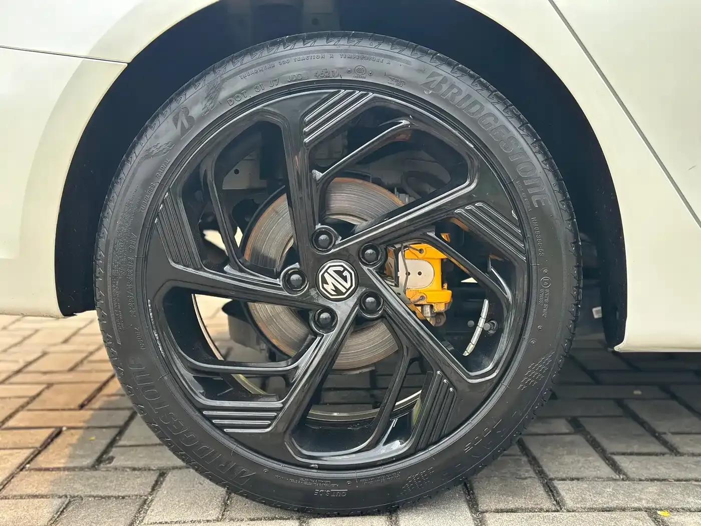 MG6 2021 Pro 1.5T Automatic Trophy Flagship Edition — миниатюра 13