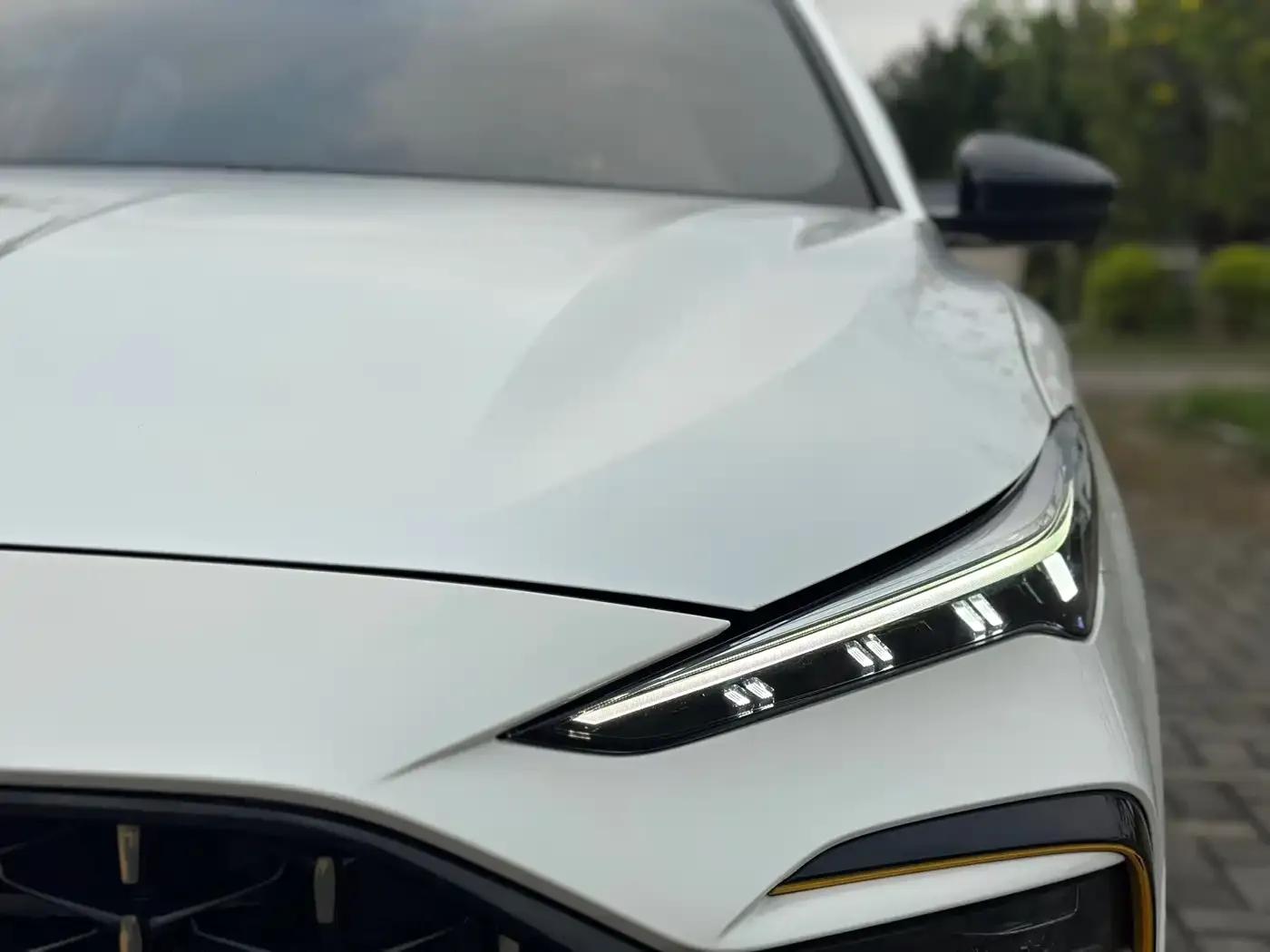 MG6 2021 Pro 1.5T Automatic Trophy Flagship Edition — миниатюра 4