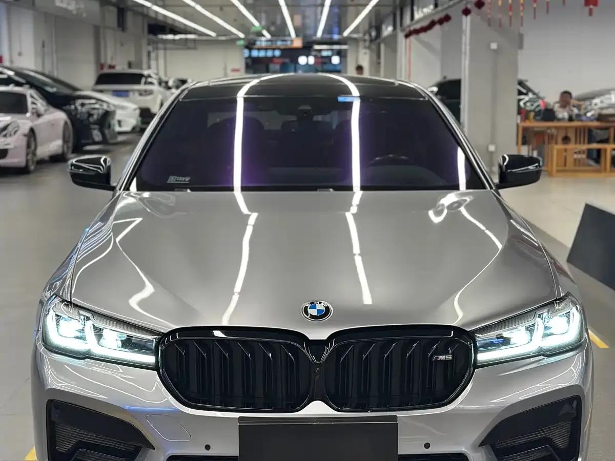 2023 BMW 5 Series 530Li Luxury M Sport Package — миниатюра 2