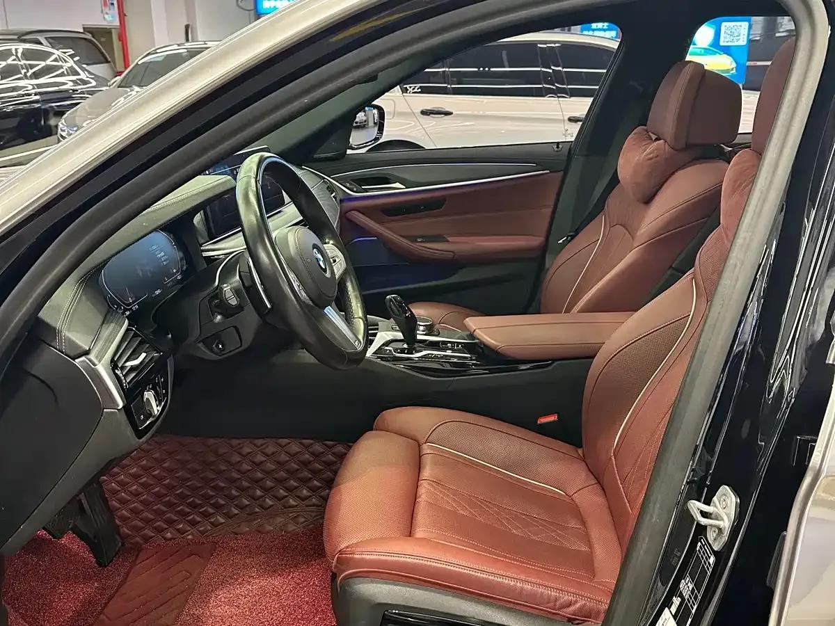 2023 BMW 5 Series 530Li Luxury M Sport Package — миниатюра 4