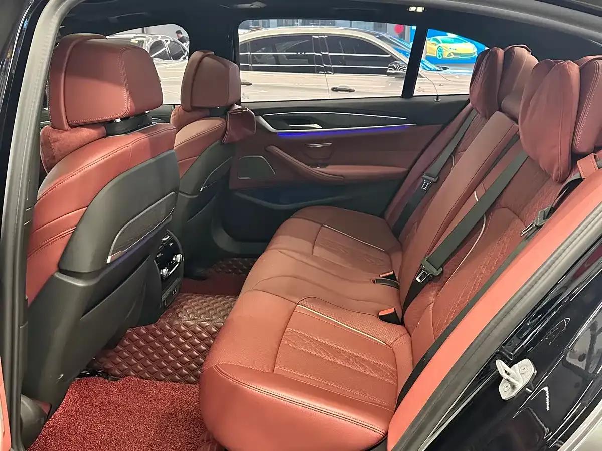 2023 BMW 5 Series 530Li Luxury M Sport Package — миниатюра 5