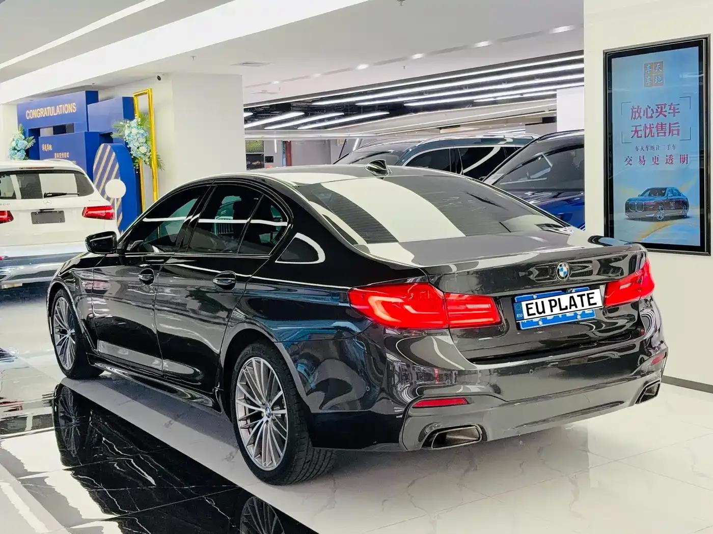 2020 BMW 5 Series Imported Model 530i M Sport Package — миниатюра 3