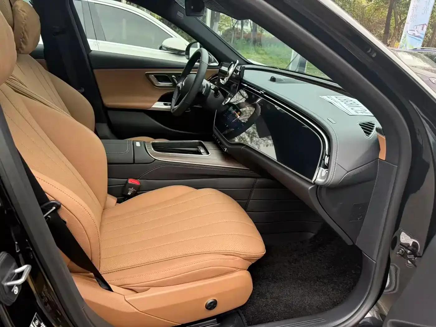 2025 Mercedes-Benz E-Class E 300 L Luxury — миниатюра 8