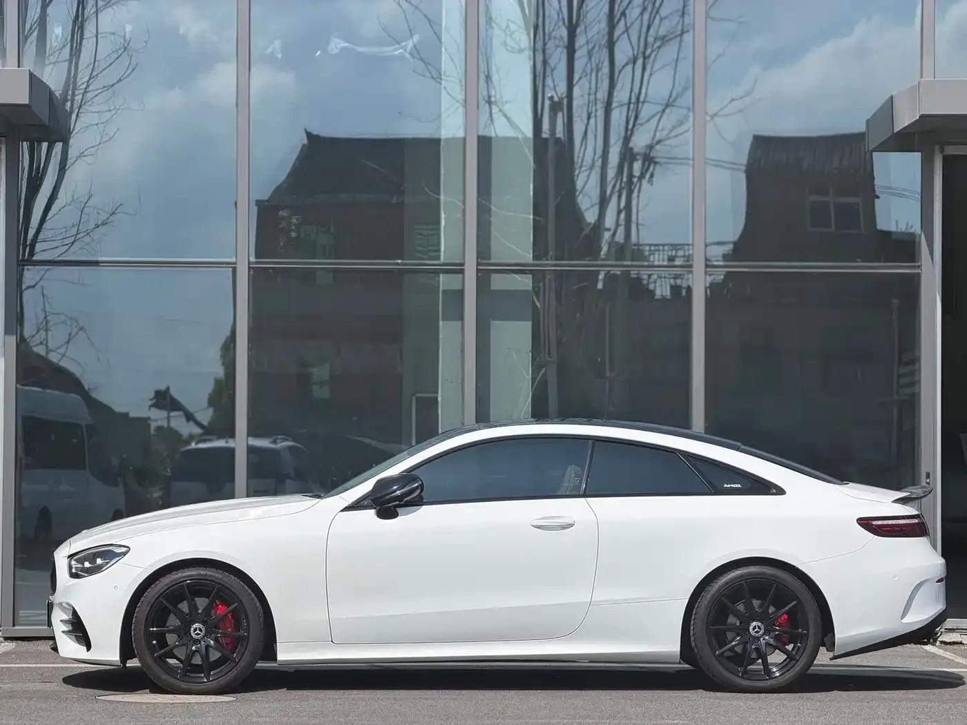 Imported Mercedes-Benz E-Class 2021 Facelift E 260 Coupe — миниатюра 3
