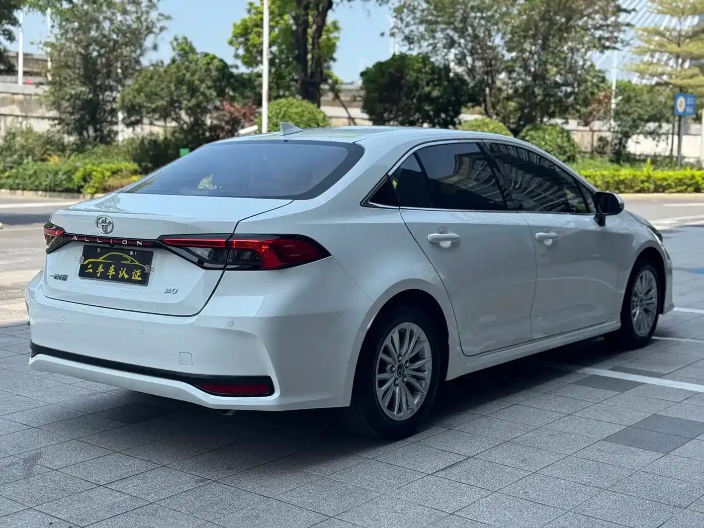 2023 Avalon 2.0L Elite Edition — миниатюра 17