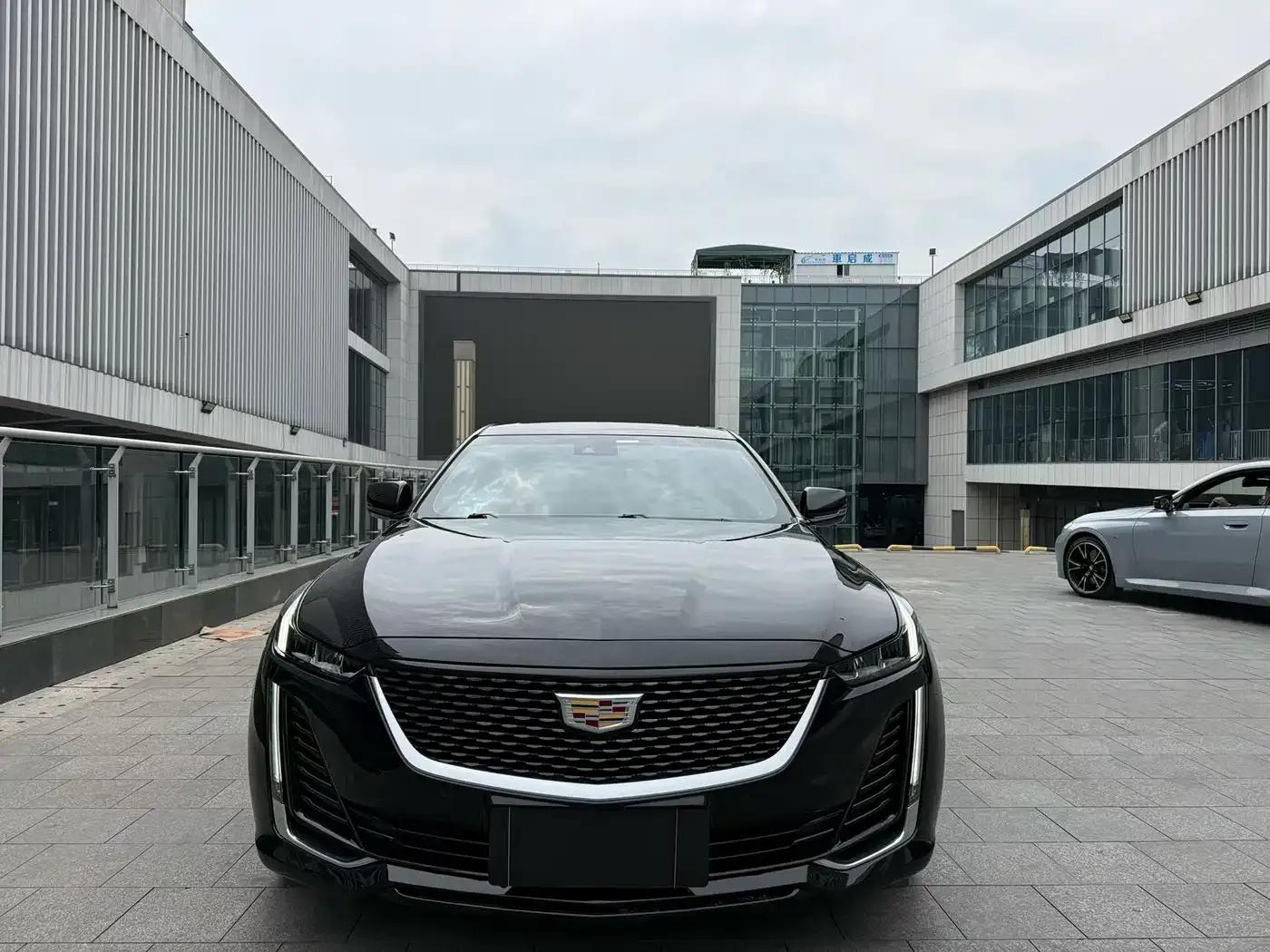 2022 Cadillac CT5 28T Luxury — миниатюра 1