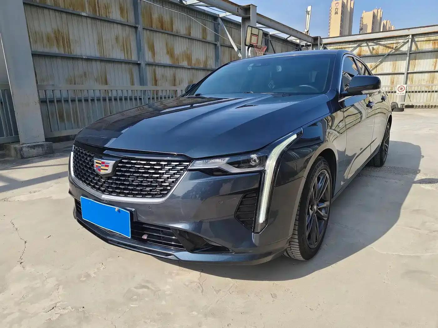 2022 Cadillac CT4 28T Luxury — миниатюра 1