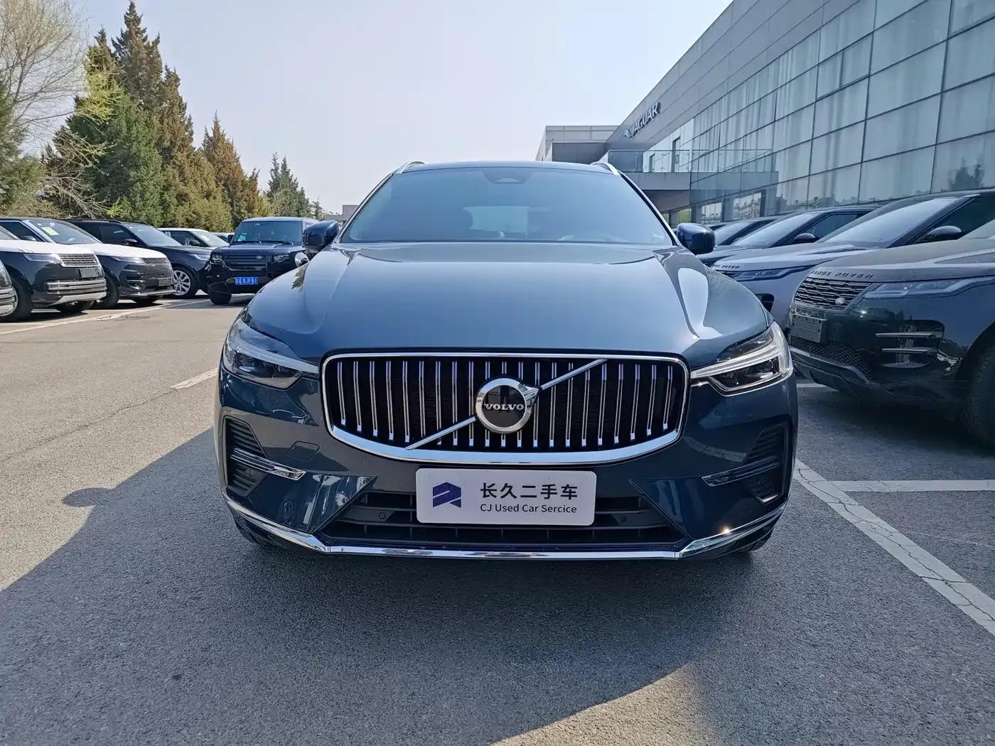 2022 Volvo XC60 B5 AWD Inscription Sport Edition — миниатюра 4
