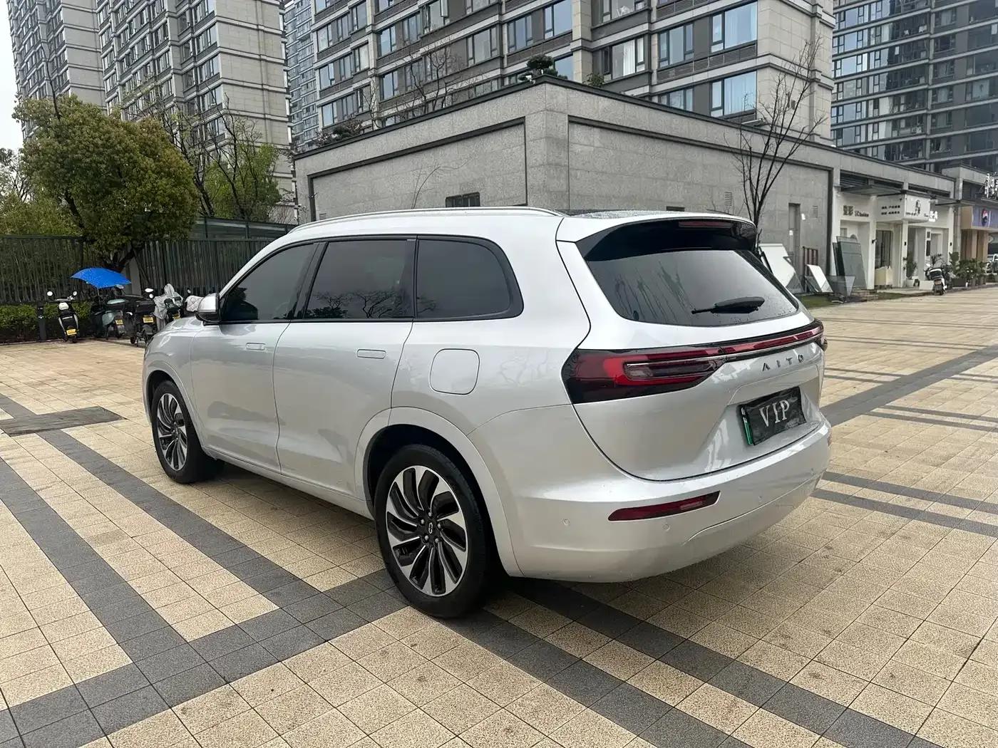 Wenjie M7 2024 1.5T Rear-Wheel Drive Plus Edition 5-Seater — миниатюра 12