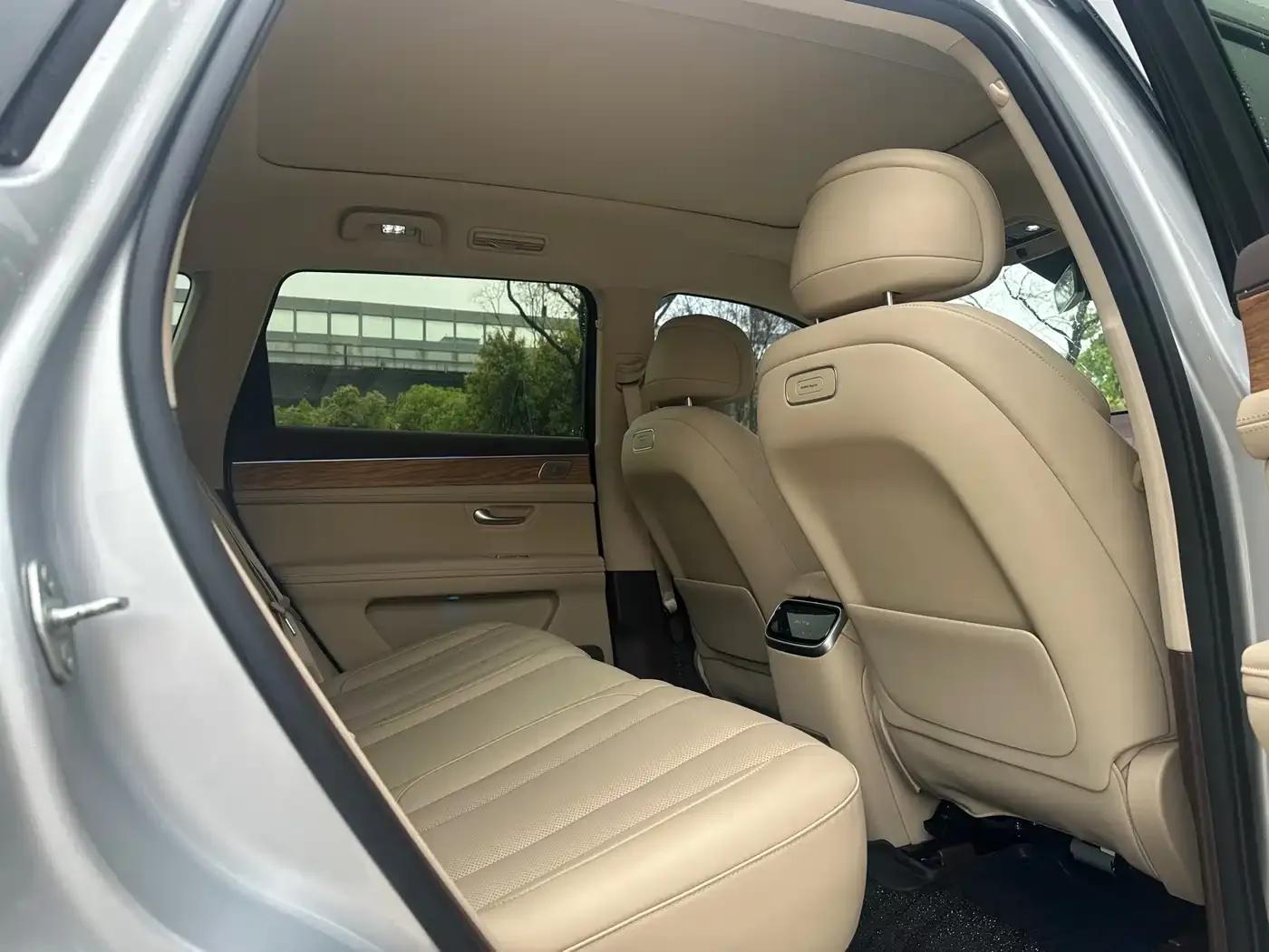 Wenjie M7 2024 1.5T Rear-Wheel Drive Plus Edition 5-Seater — миниатюра 8
