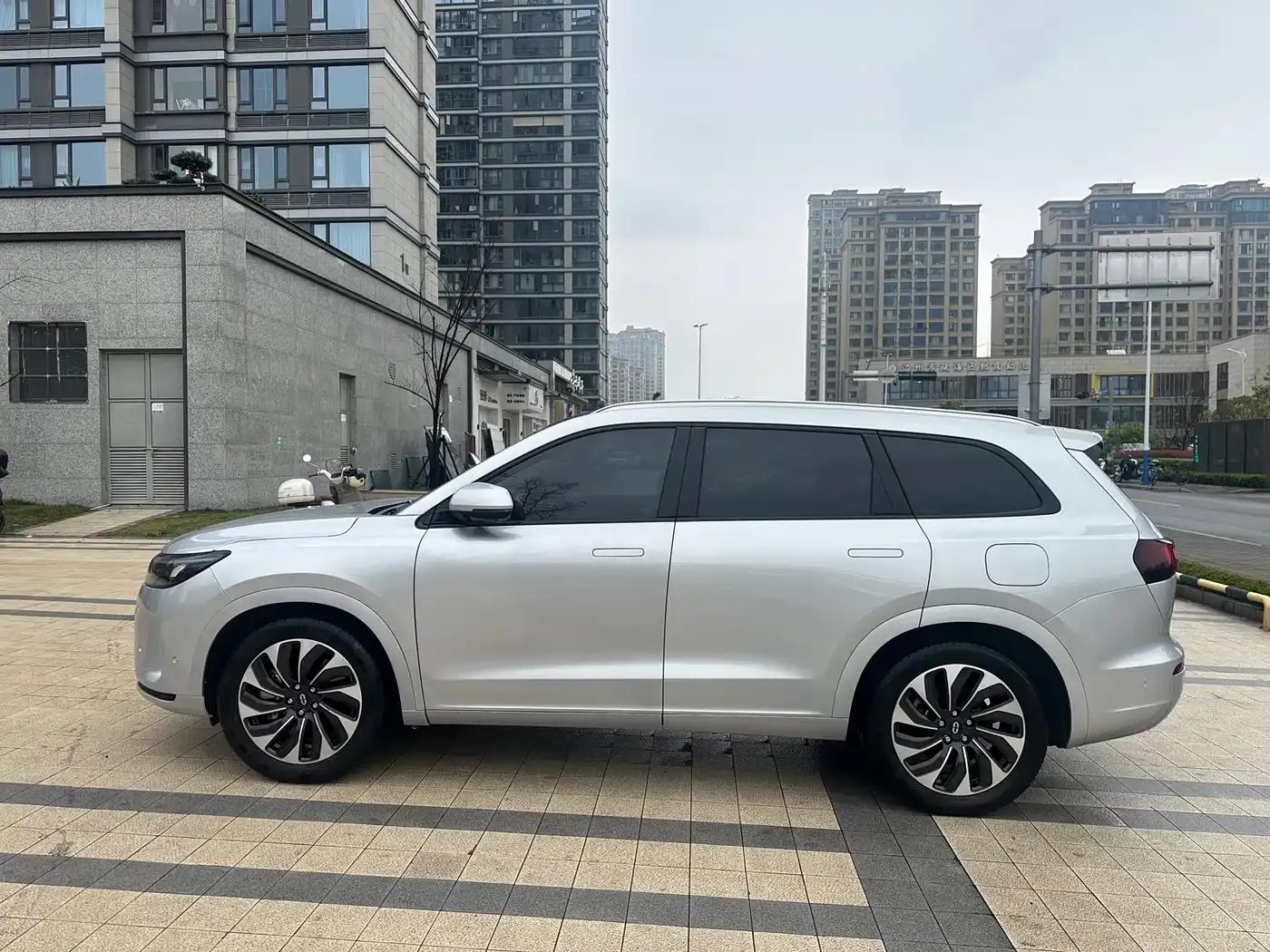 Wenjie M7 2024 1.5T Rear-Wheel Drive Plus Edition 5-Seater — миниатюра 10