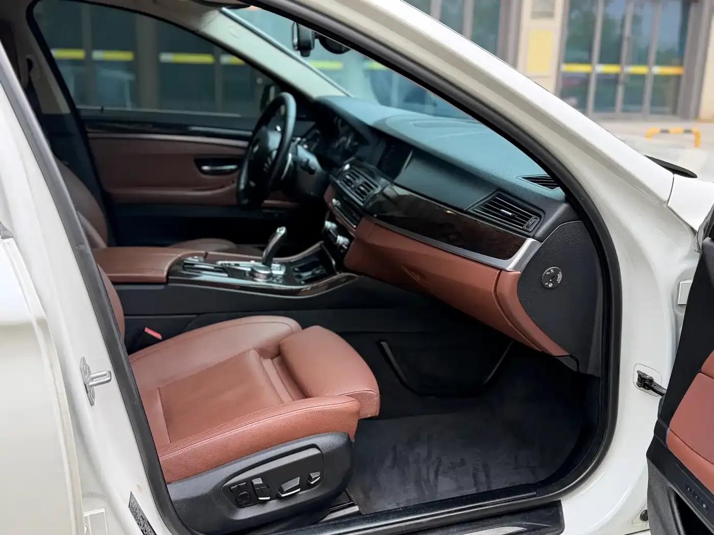 2014 BMW 5 Series 535Li Leading Edition — миниатюра 3