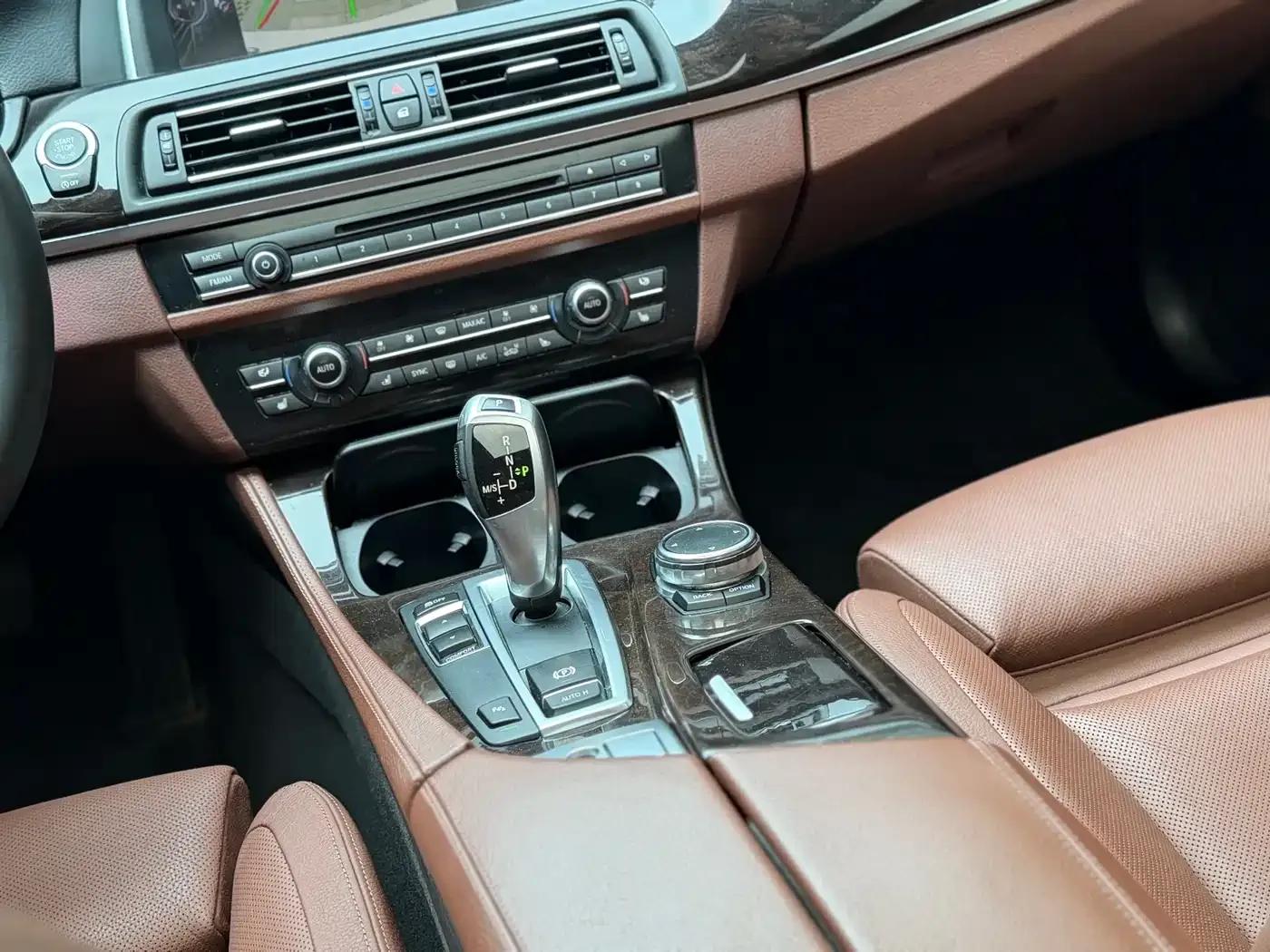 2014 BMW 5 Series 535Li Leading Edition — миниатюра 8