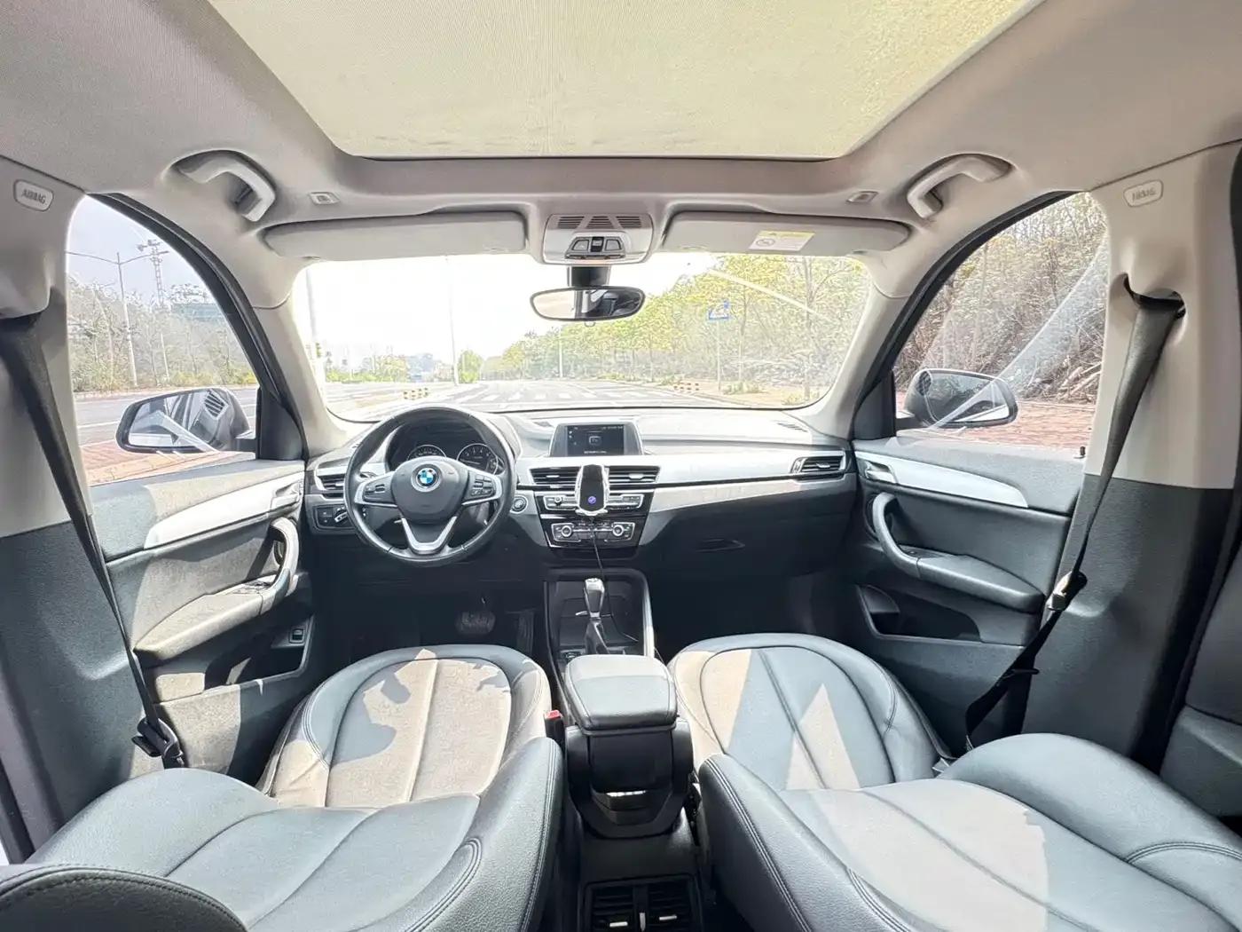 BMW X1 2018 sDrive20Li Leading Edition — миниатюра 6