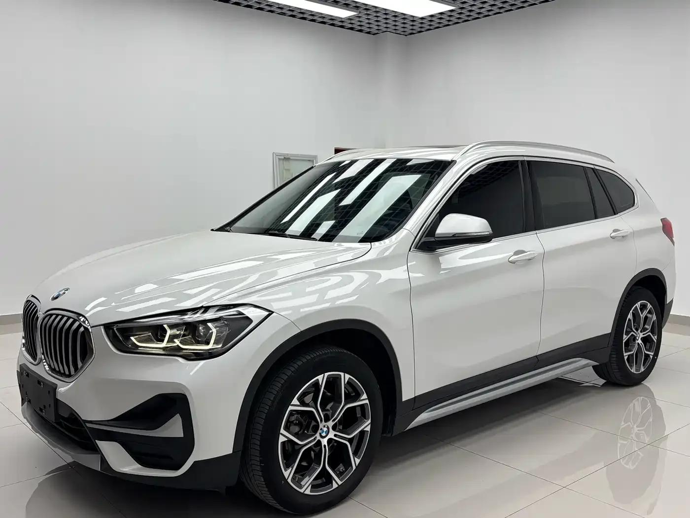 BMW X1 2022 sDrive20Li Fashion Edition — миниатюра 1
