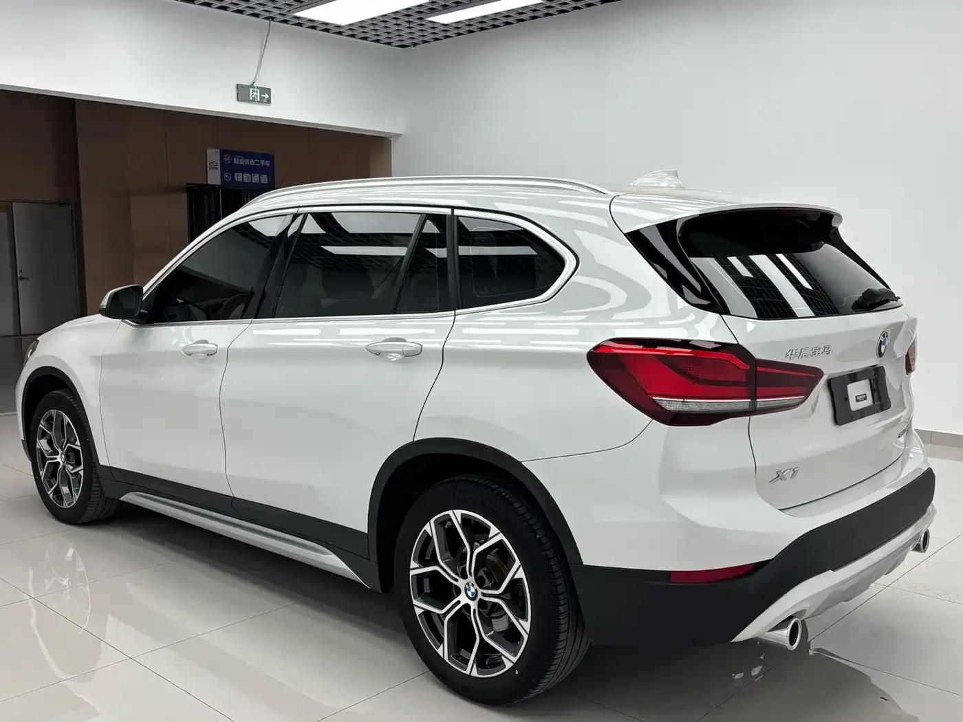 BMW X1 2022 sDrive20Li Fashion Edition — миниатюра 3