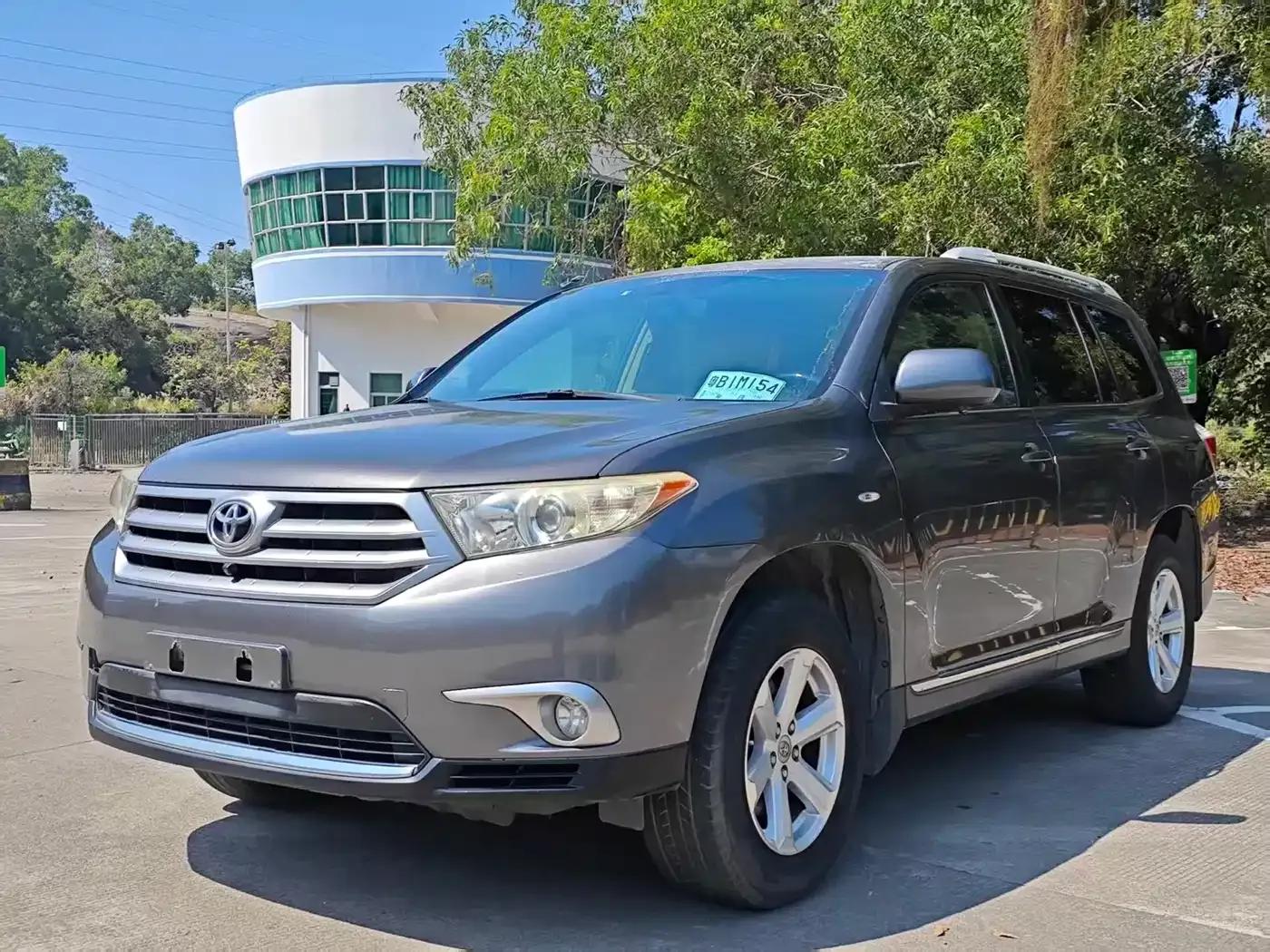 2012 Highlander 2.7L 2WD 7-seater Elite Edition — миниатюра 1