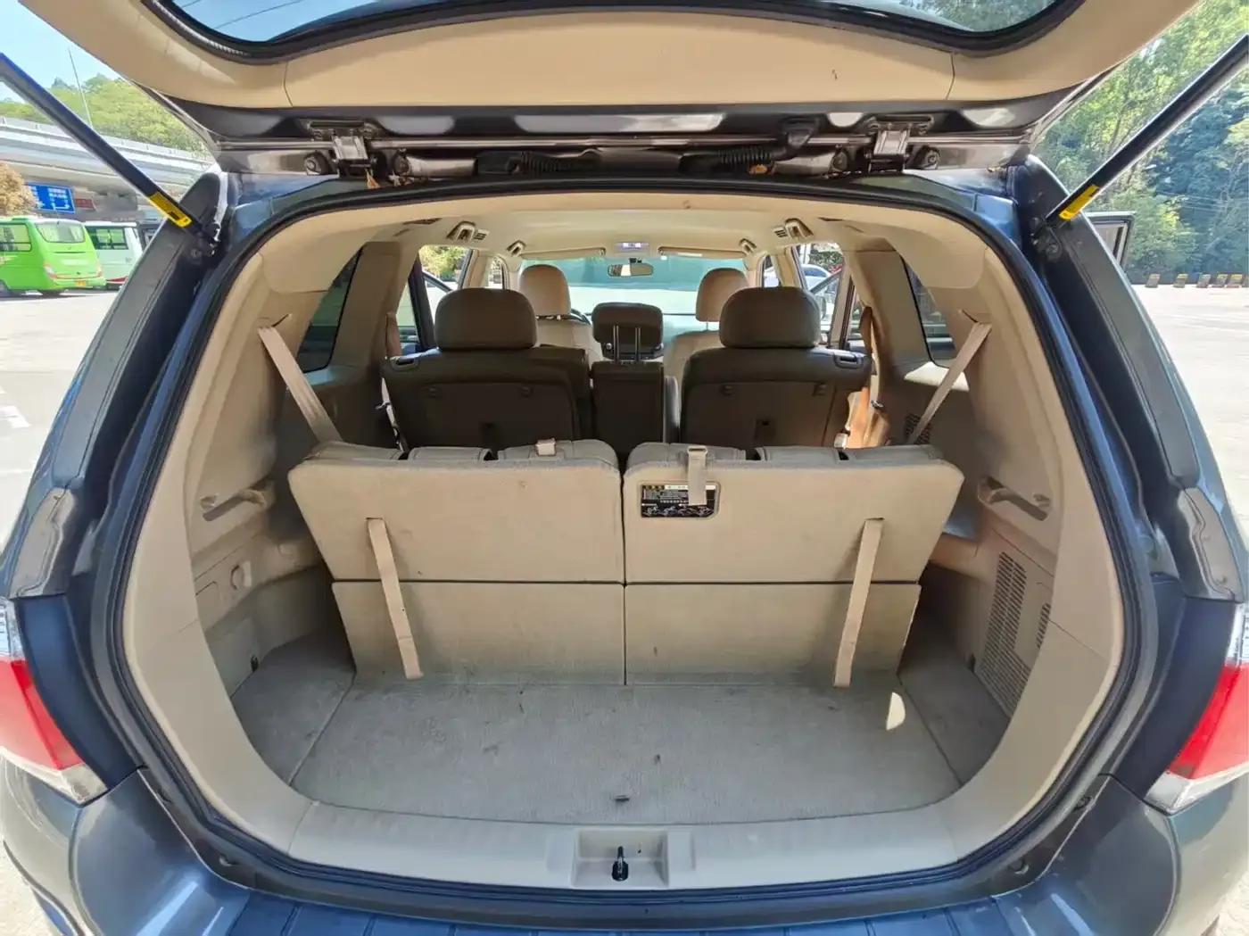 2012 Highlander 2.7L 2WD 7-seater Elite Edition — миниатюра 14
