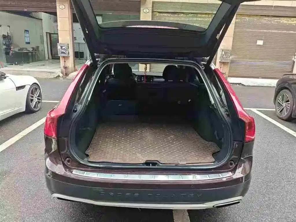 2017 Volvo V90 Cross Country T5 AWD Ultimate Edition — миниатюра 5