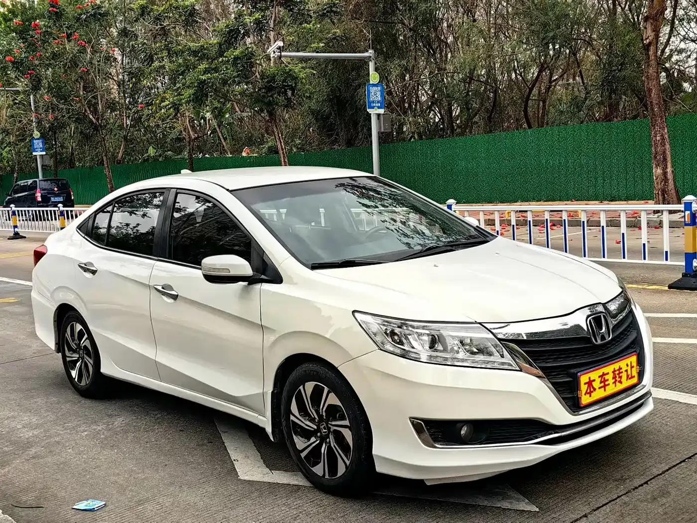 2016 Honda Crider 1.8L CVT Comfort Edition — миниатюра 3