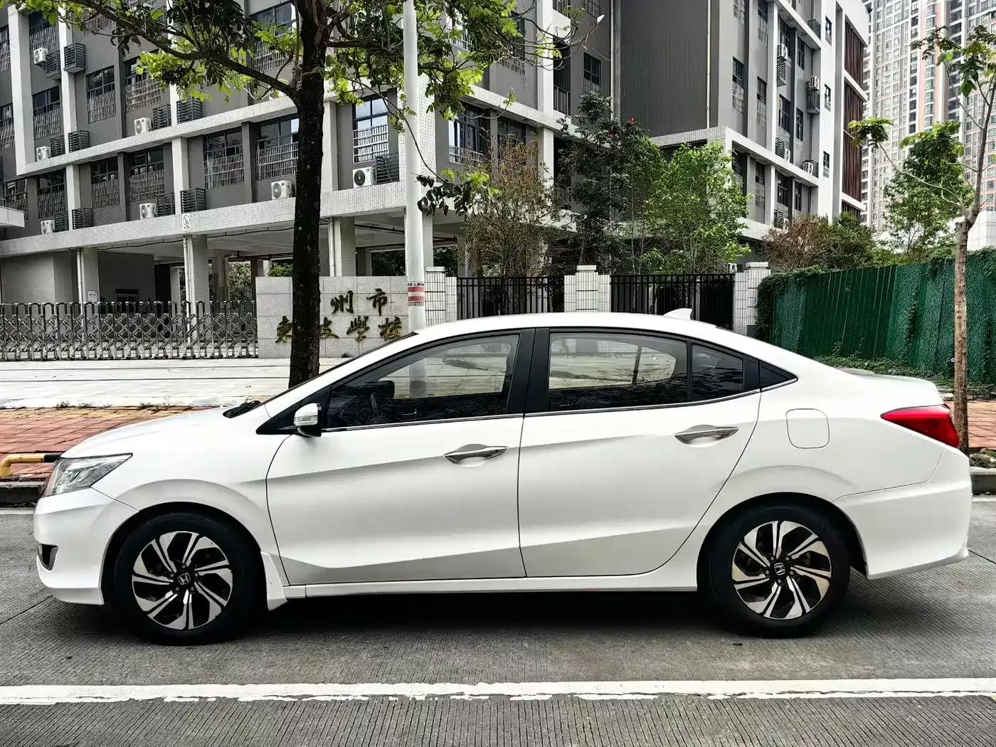 2016 Honda Crider 1.8L CVT Comfort Edition — миниатюра 6