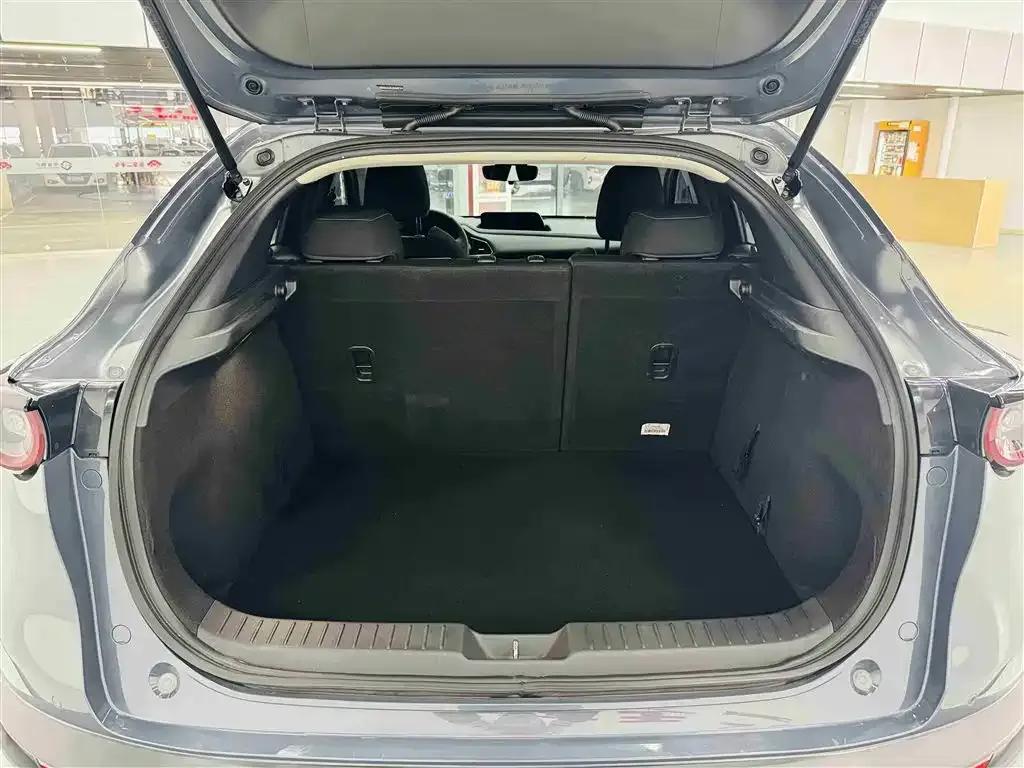 Mazda CX-30 2020 2.0L Automatic Elegance Edition — миниатюра 21