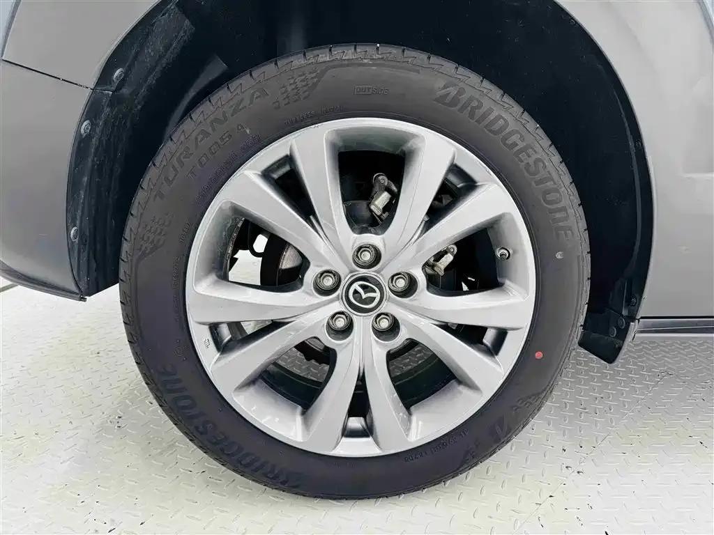 Mazda CX-30 2020 2.0L Automatic Elegance Edition — миниатюра 23
