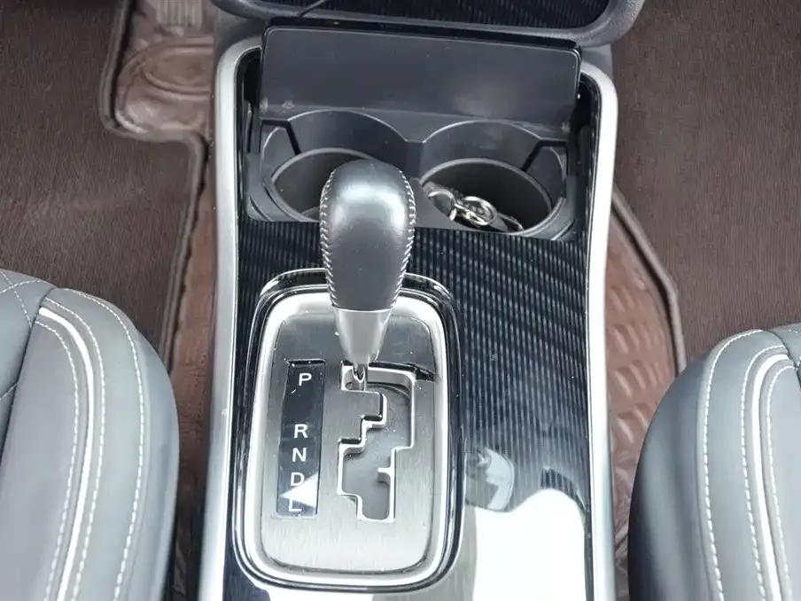 Outlander 2021 2.4L AWD Enjoy Edition 7-seater — миниатюра 8
