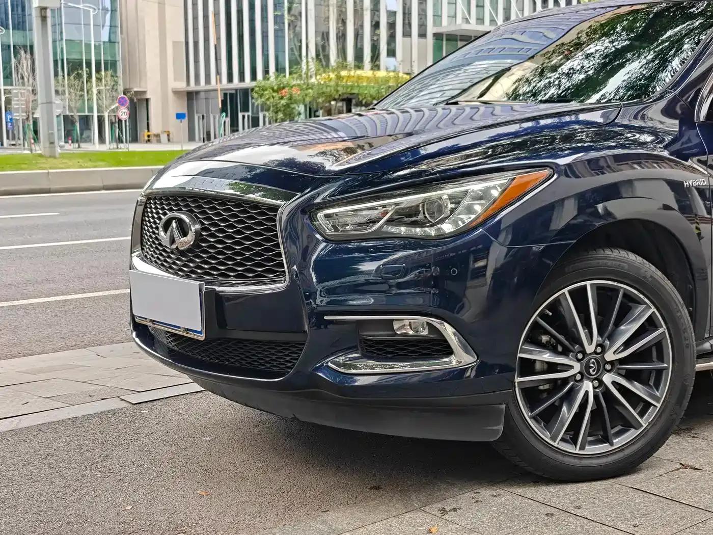 Infiniti QX60 (Imported) 2018 2.5 S/C Hybrid 2WD Champion Family Edition — миниатюра 2