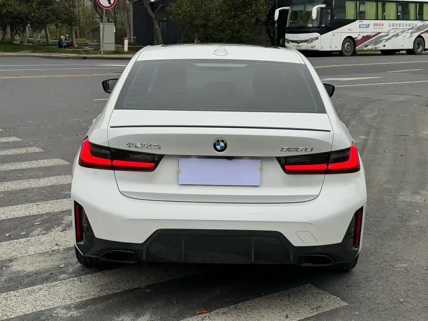 2023 BMW 3 Series 325Li M Sport Shadow Edition — миниатюра 5