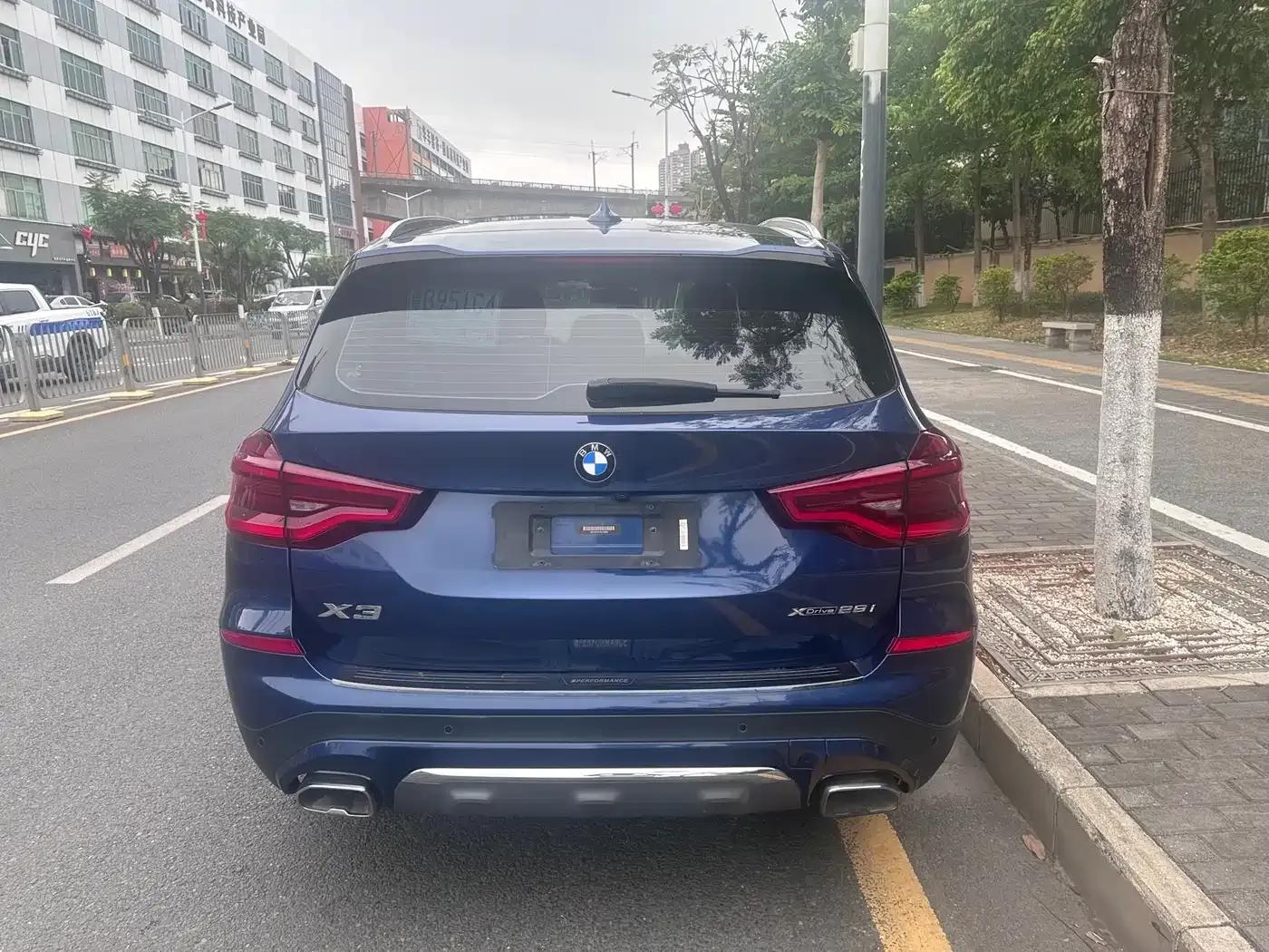 BMW X3 2019 xDrive28i Luxury Package — миниатюра 3