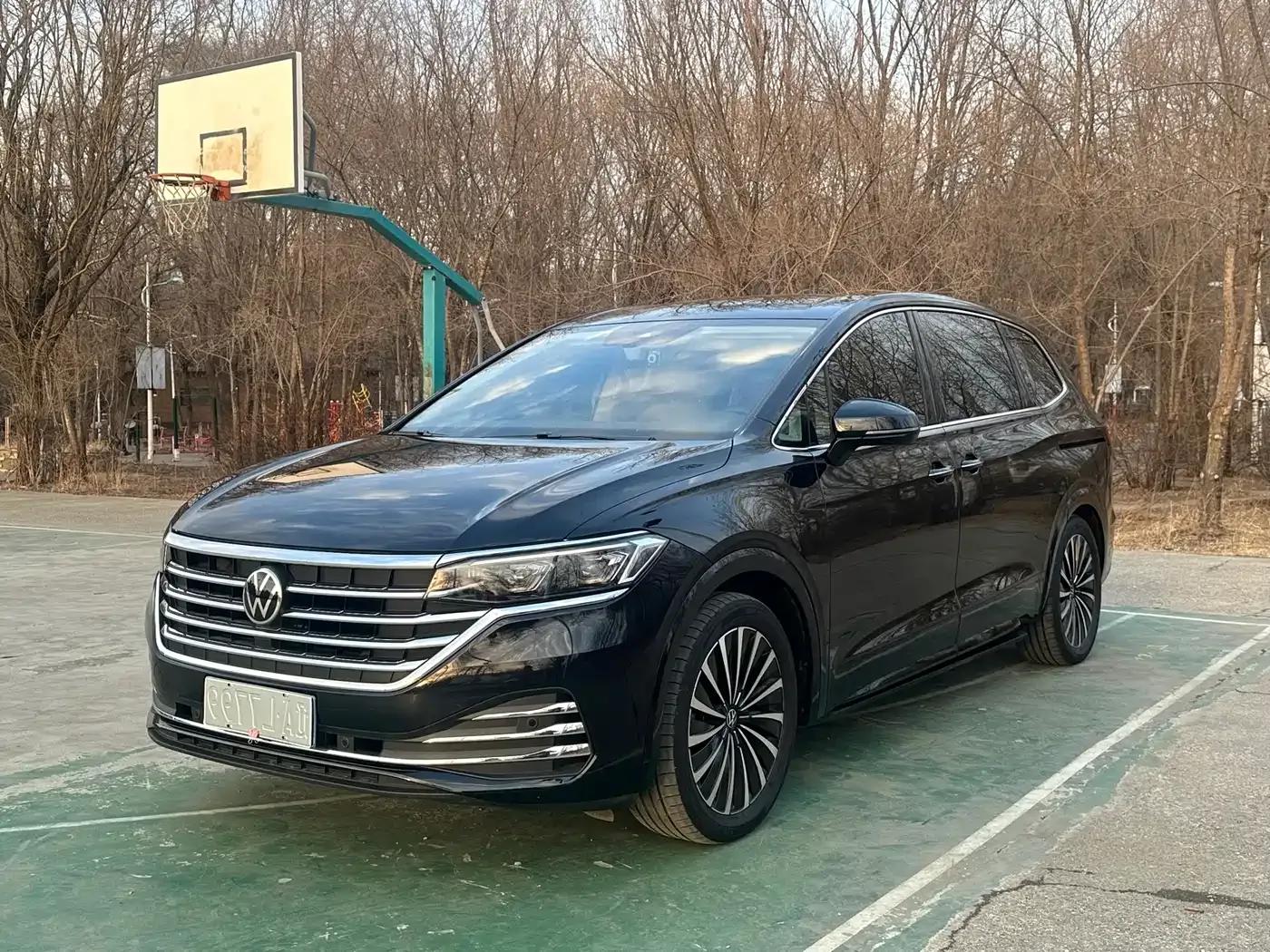 Viloran 2023 380TSI Premium Edition — миниатюра 1