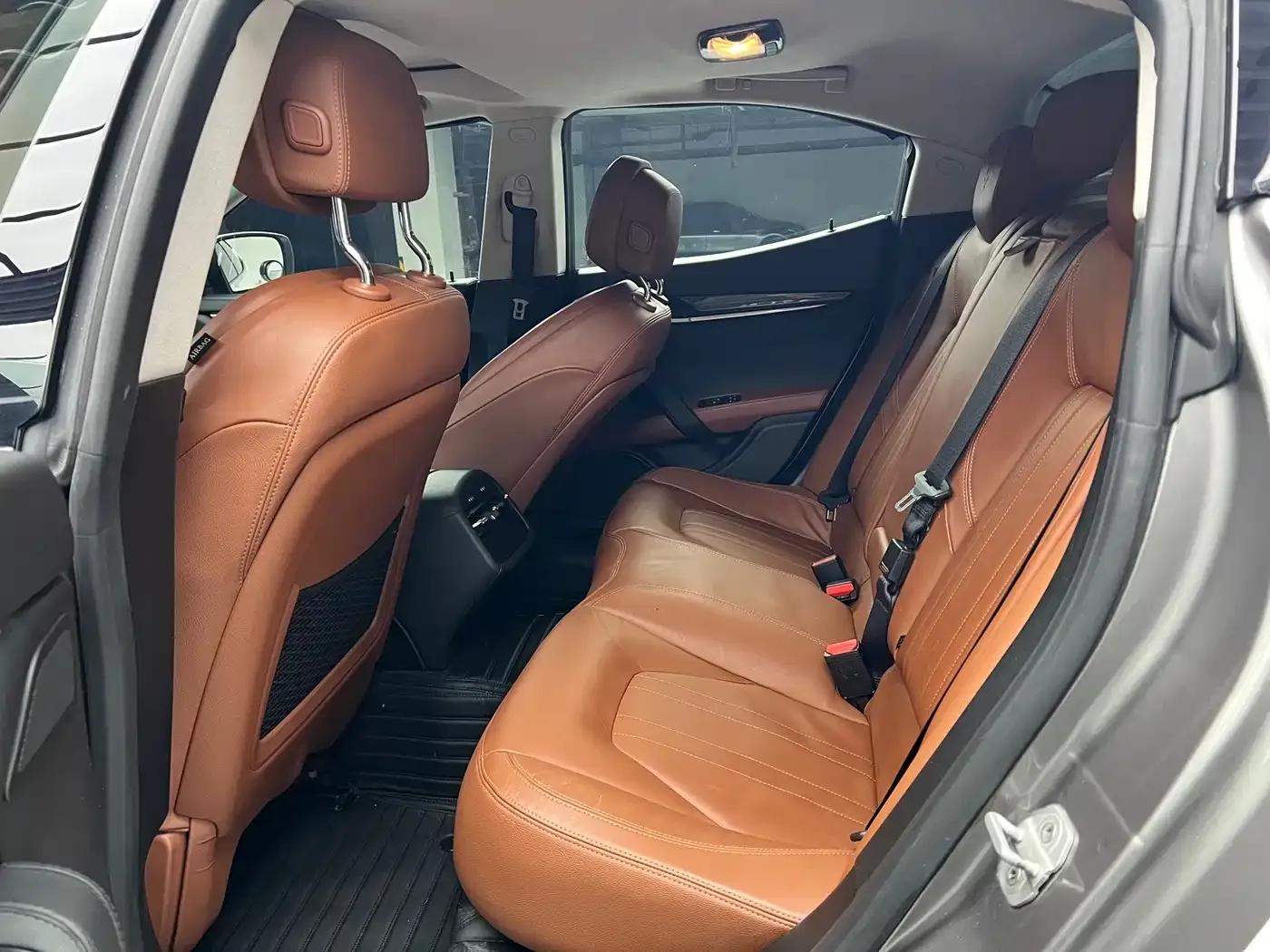 2014 Ghibli 3.0T Standard Edition — миниатюра 3