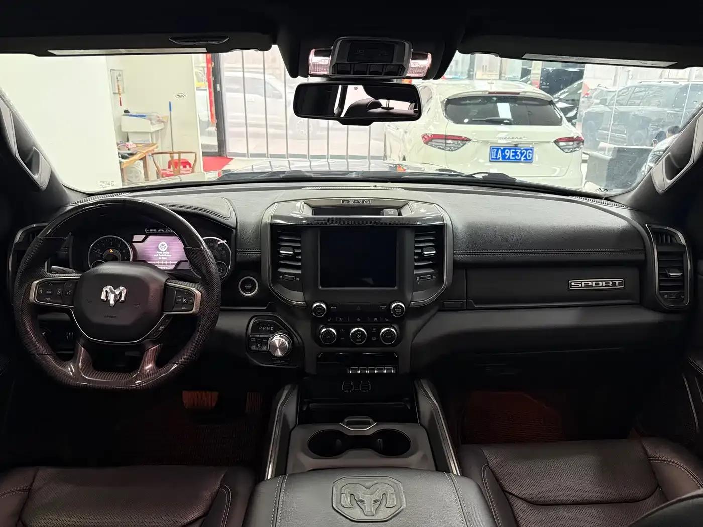 RAM Trucks 2020 1500 5.7L Sport Edition — миниатюра 12