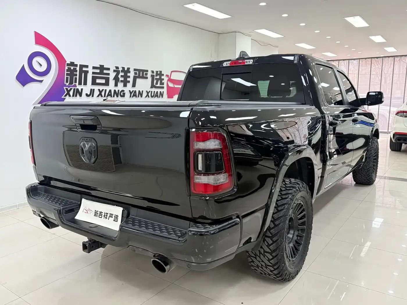 RAM Trucks 2020 1500 5.7L Sport Edition — миниатюра 17