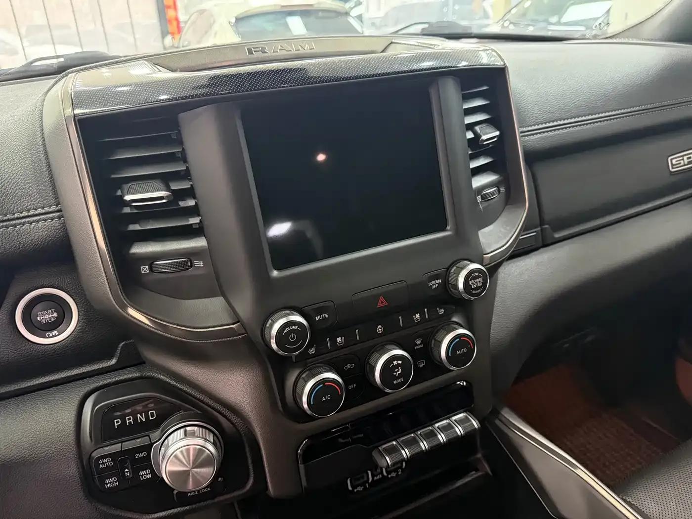 RAM Trucks 2020 1500 5.7L Sport Edition — миниатюра 6