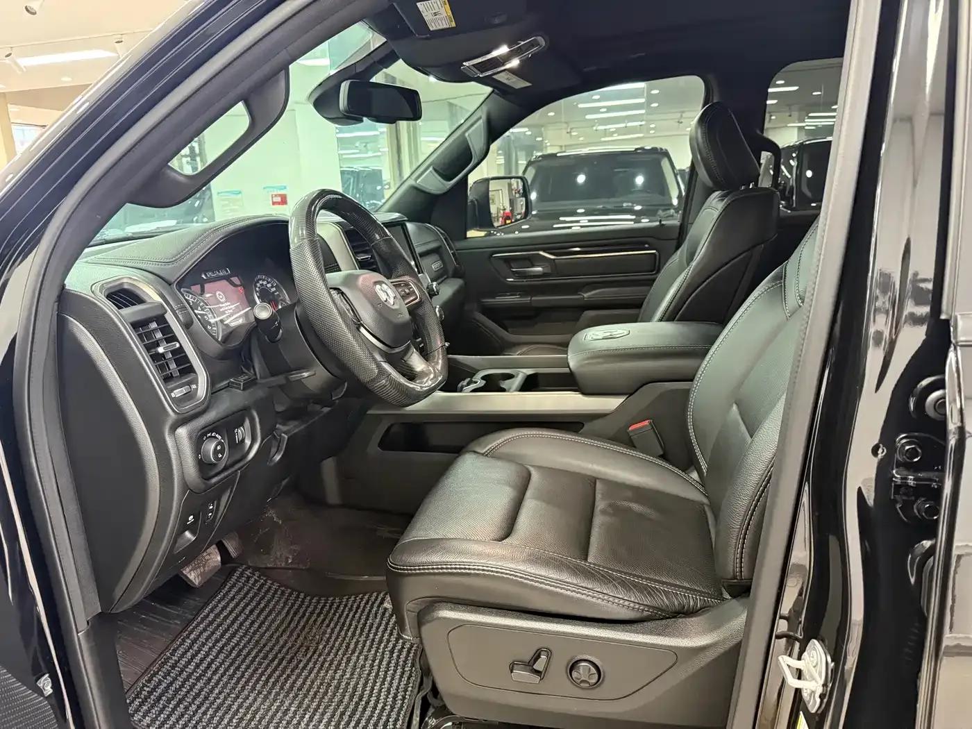 RAM Trucks 2020 1500 5.7L Sport Edition — миниатюра 9