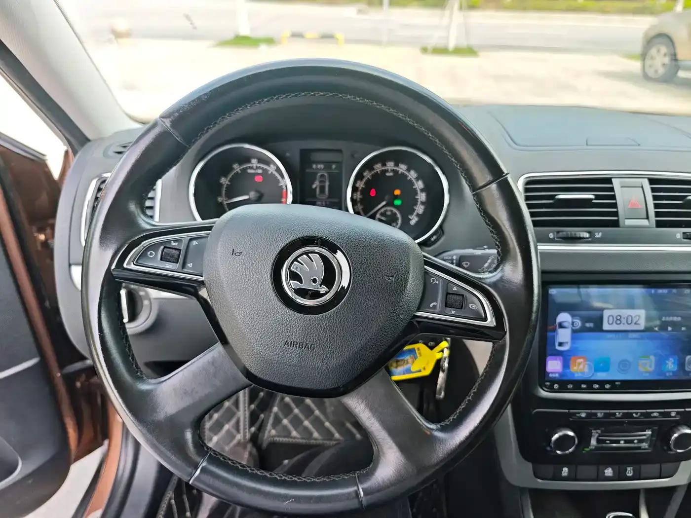 Yeti 2014 1.8TSI DSG Polar Edition — миниатюра 6