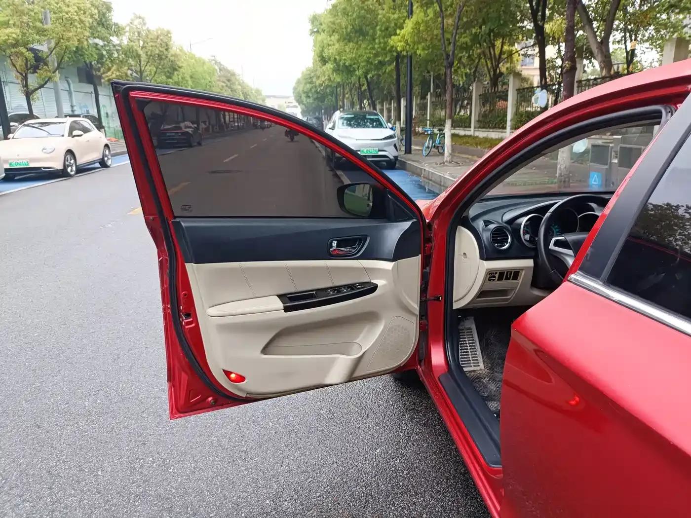 Changan Eado 2012 1.6L Automatic Deluxe (National IV Emission Standard) — миниатюра 14