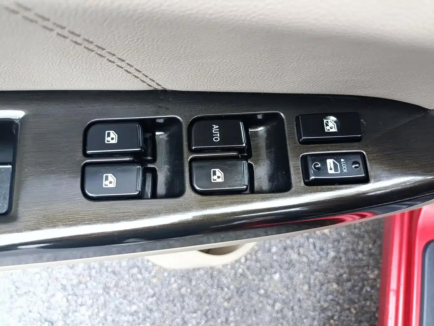 Changan Eado 2012 1.6L Automatic Deluxe (National IV Emission Standard) — миниатюра 15