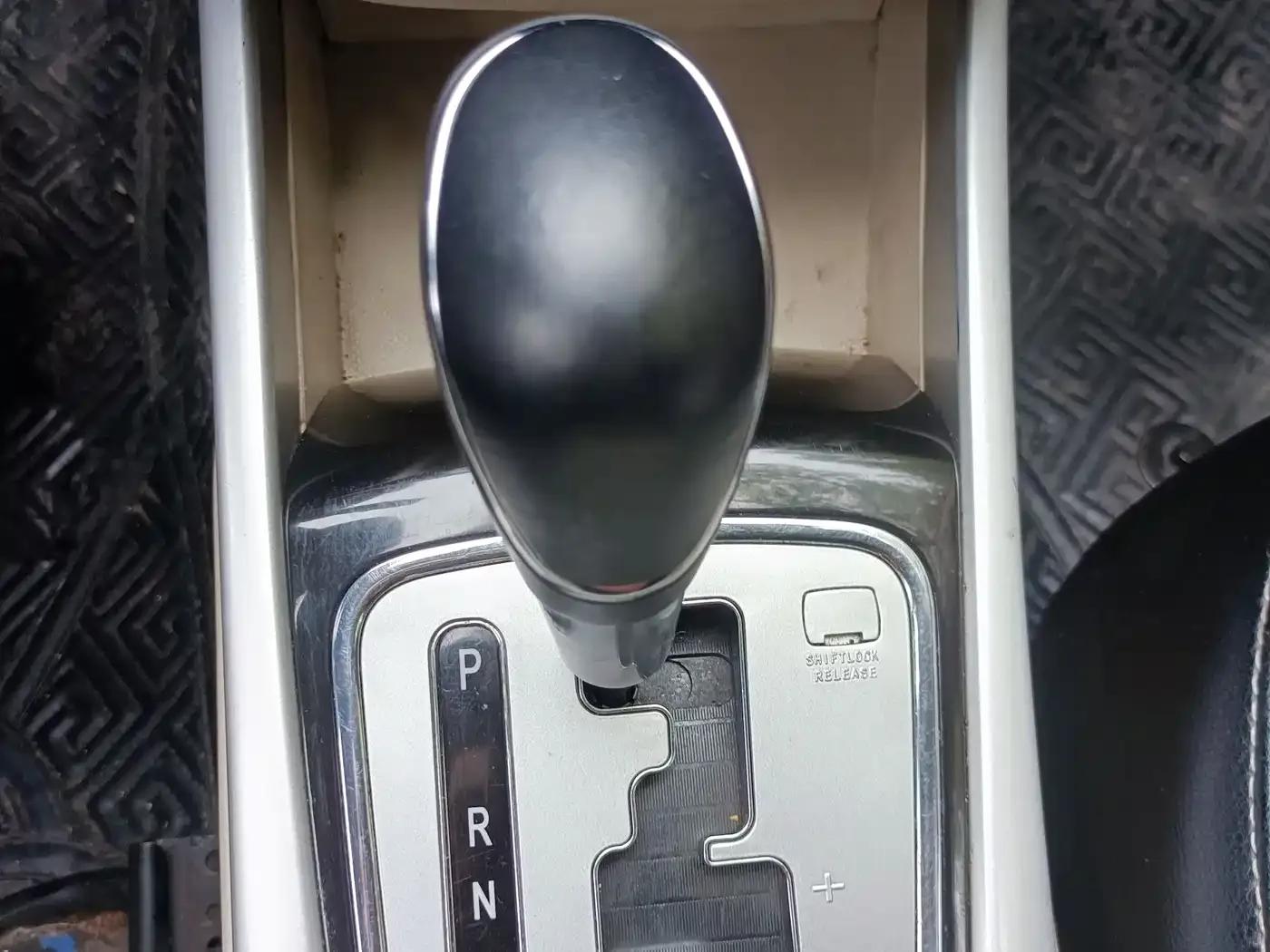 Changan Eado 2012 1.6L Automatic Deluxe (National IV Emission Standard) — миниатюра 23