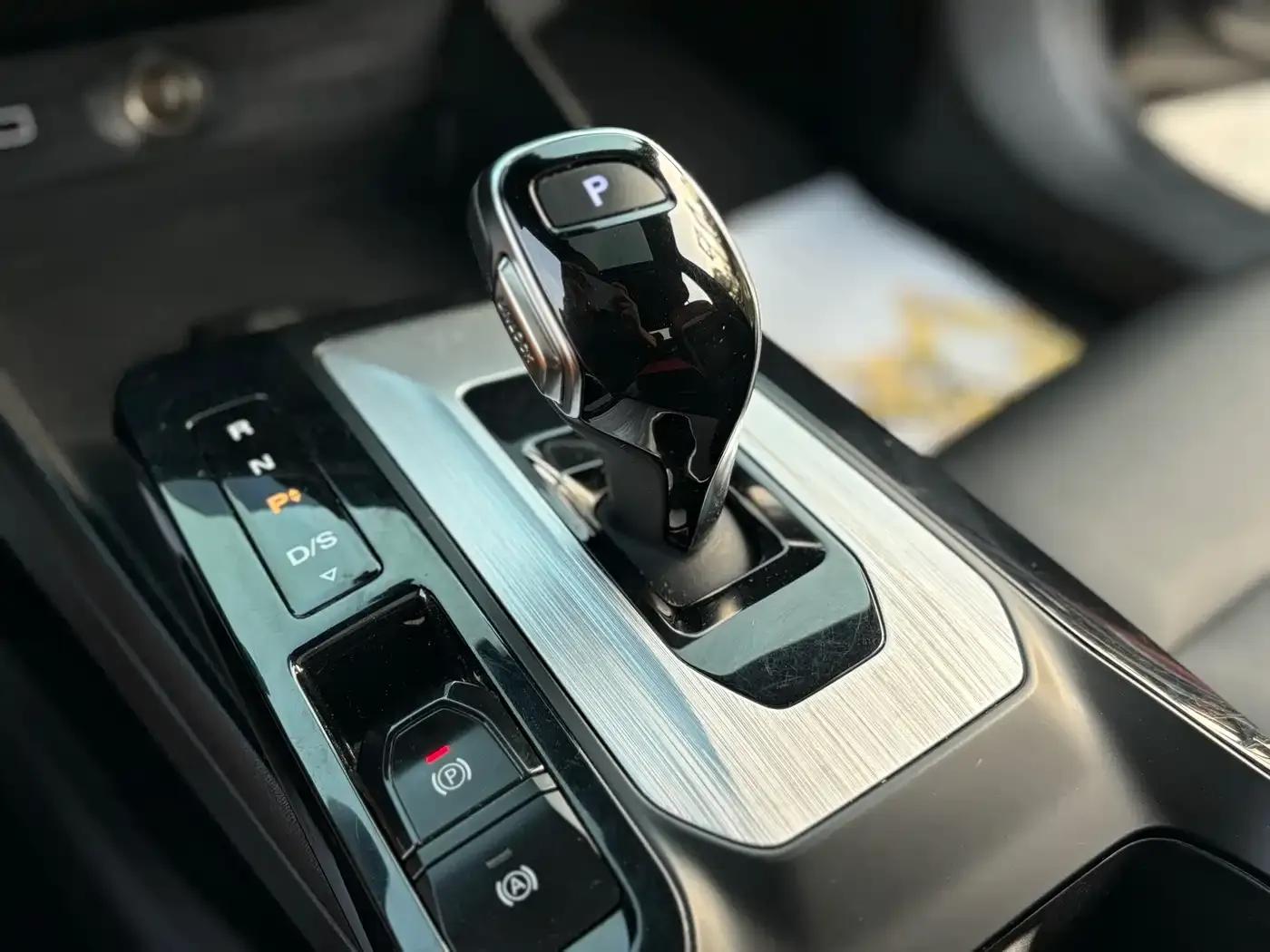 MG5 2022 300TGI DCT Trendy Flagship Edition — миниатюра 14