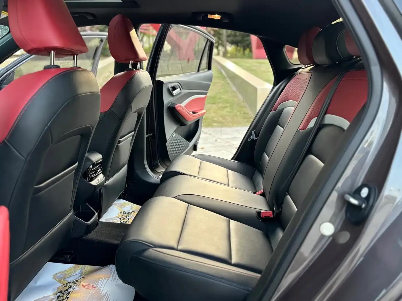 MG5 2022 300TGI DCT Trendy Flagship Edition — миниатюра 17