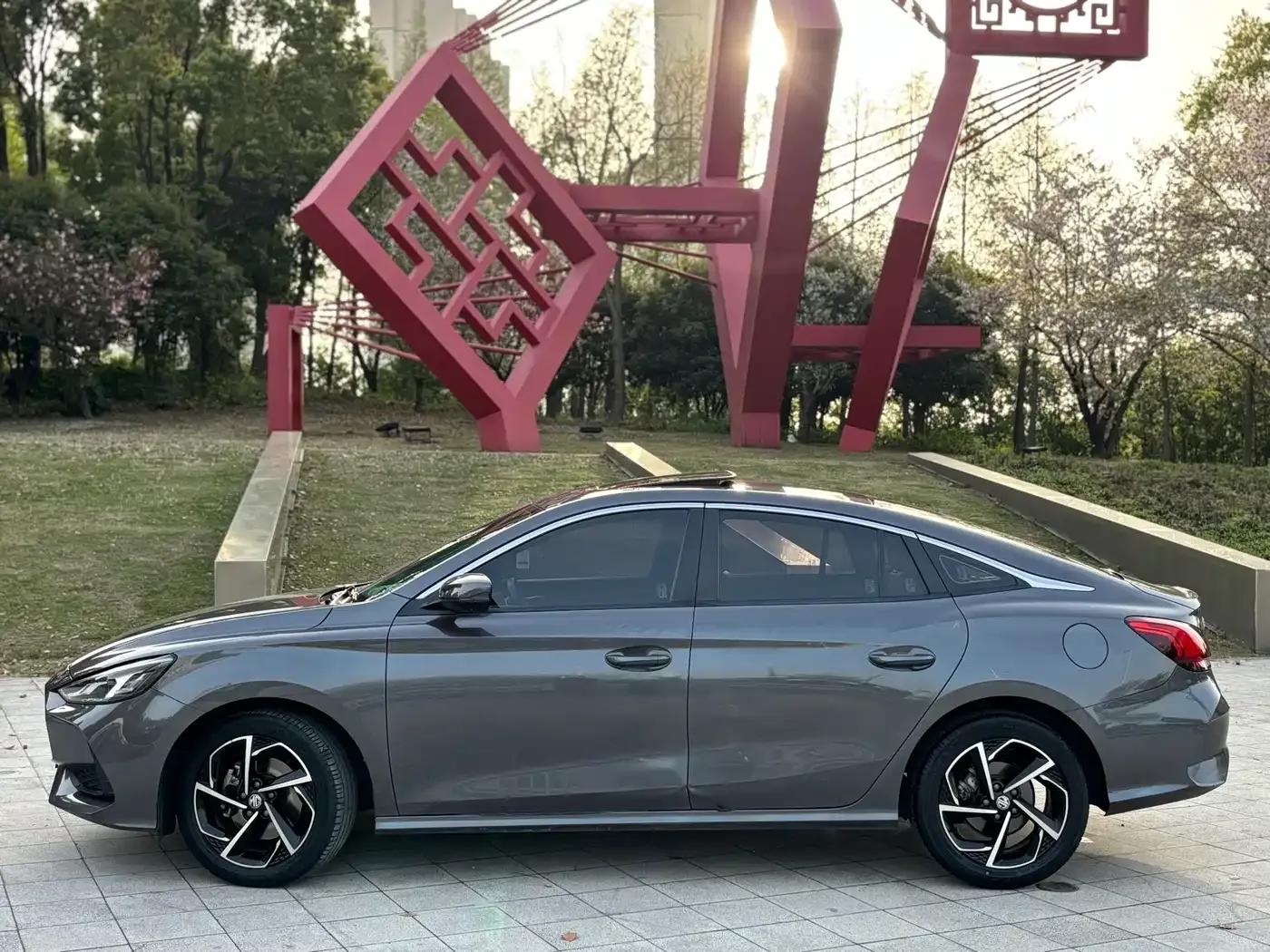 MG5 2022 300TGI DCT Trendy Flagship Edition — миниатюра 4