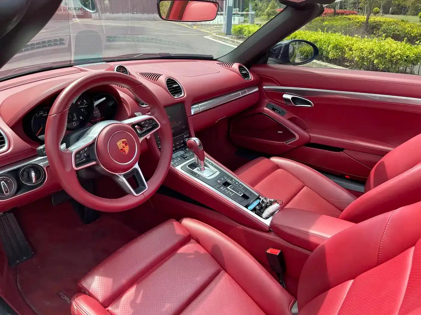 2020 Porsche 718 Boxster 2.0T — миниатюра 3