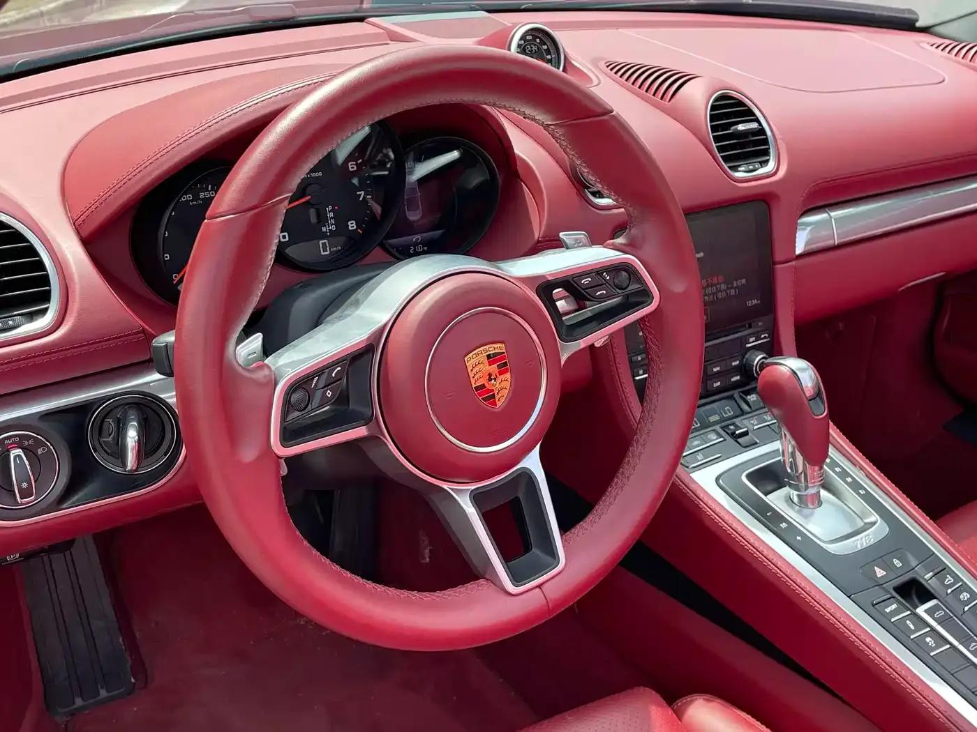 2020 Porsche 718 Boxster 2.0T — миниатюра 5