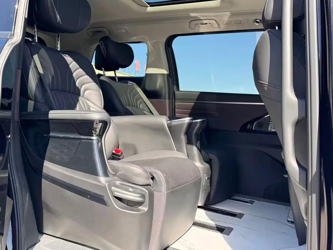 Trumpchi M8 2024 Master Series 400T Premium Edition — миниатюра 10